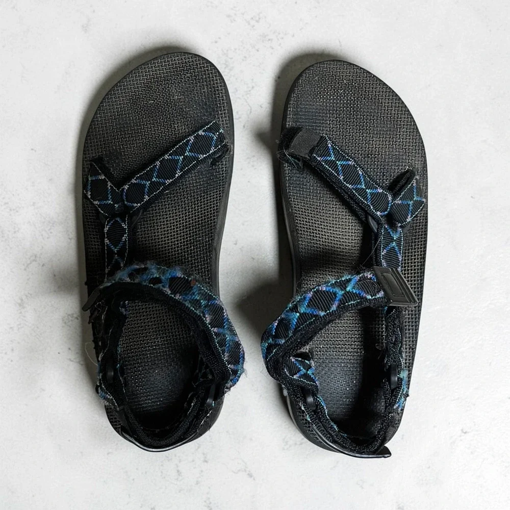 Teva Hurricane Classic Sport Sandals Blue Purple Black Geometric Pattern
